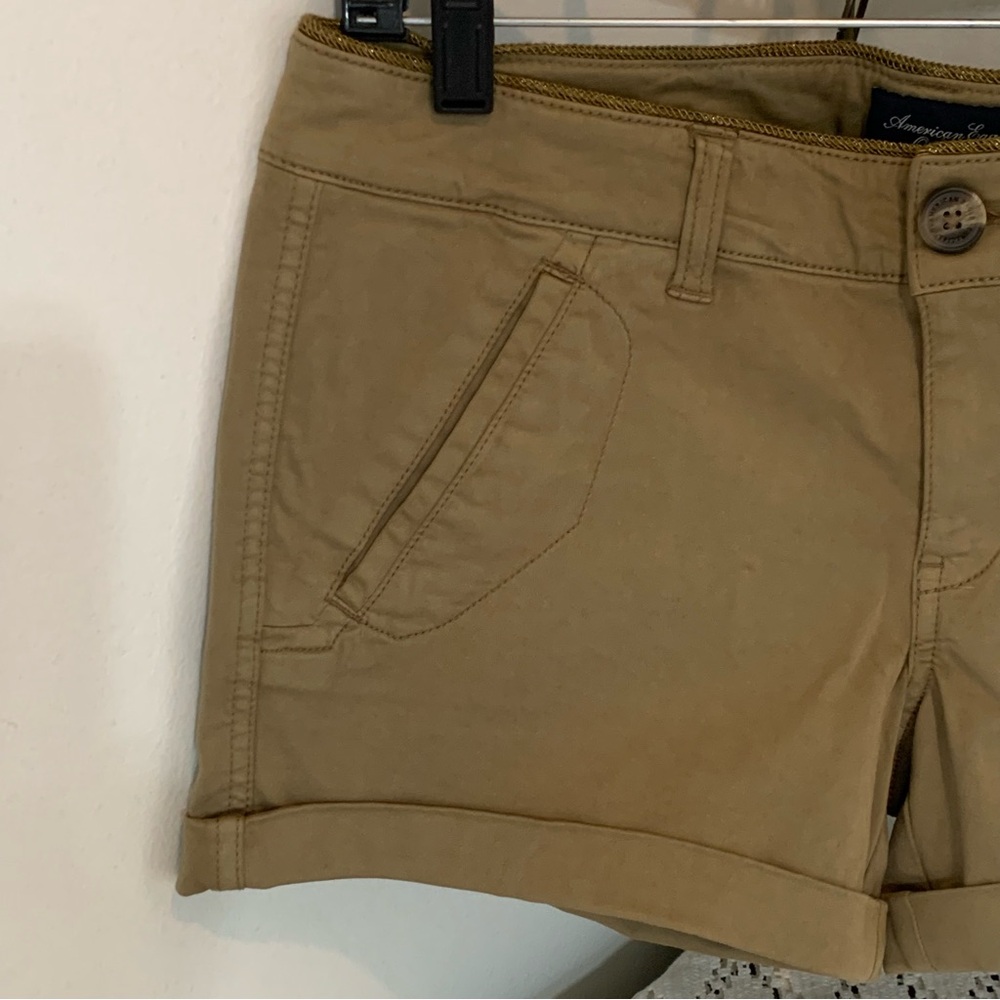 *NWT* American Eagle Outfitters (AEO) Midi Shorts - Picture 2 of 8